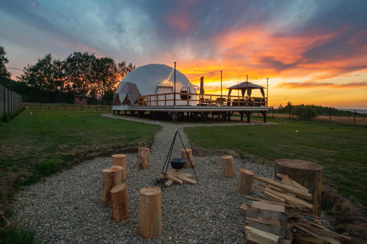 The Dome Breaza Villa Bagian luar foto