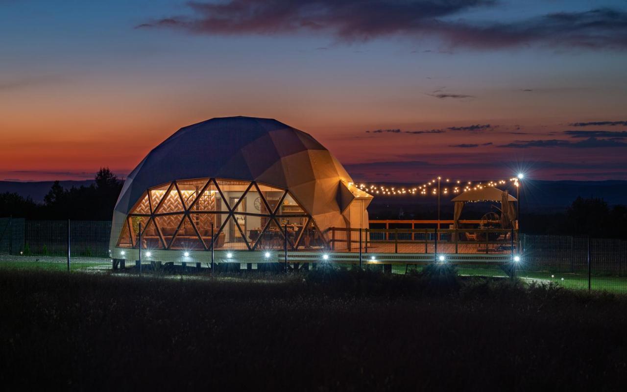 The Dome Breaza Villa Bagian luar foto
