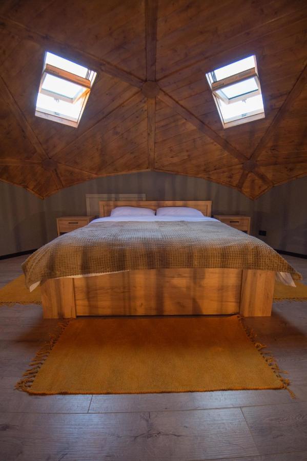 The Dome Breaza Villa Bagian luar foto