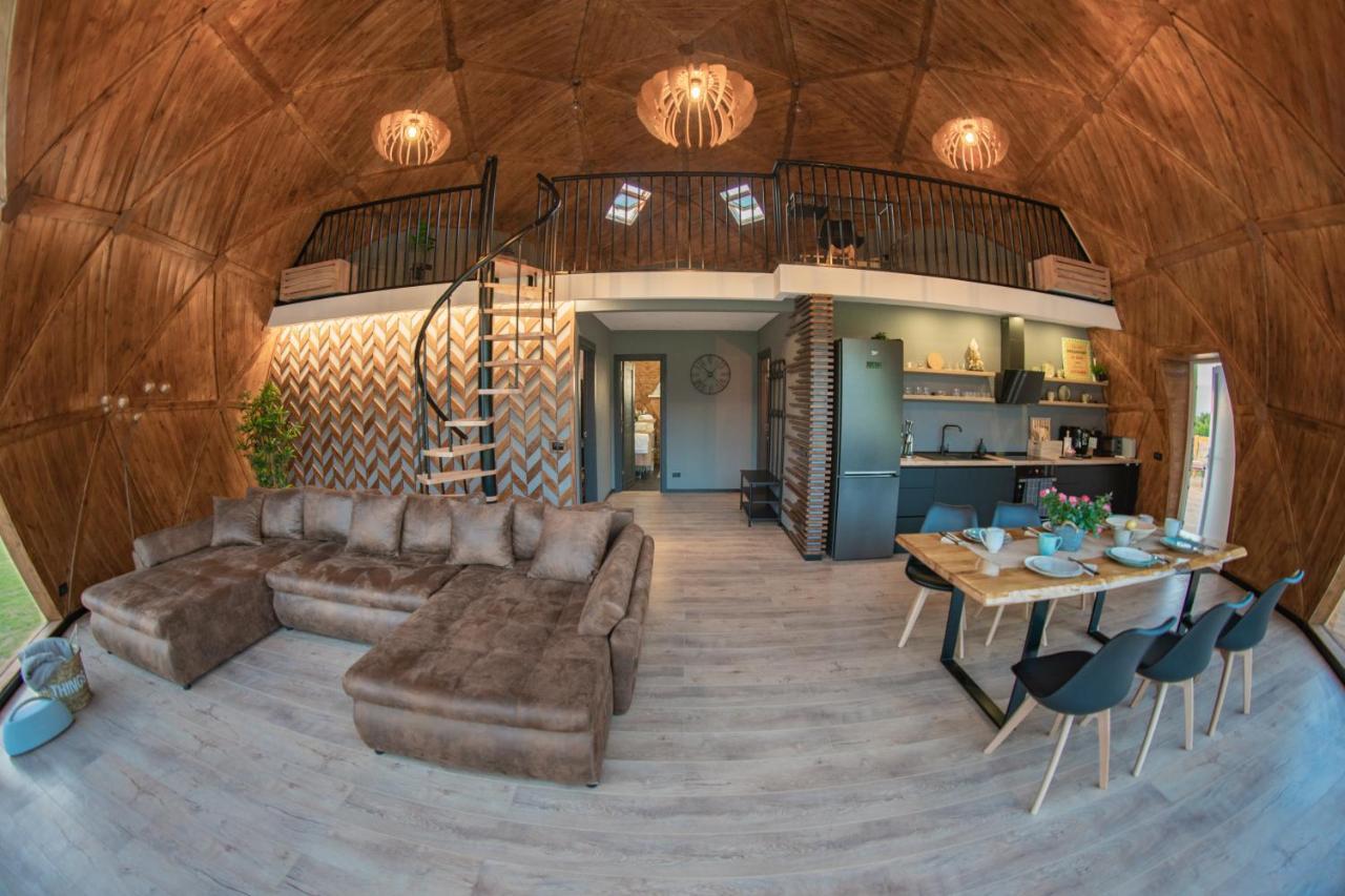 The Dome Breaza Villa Bagian luar foto