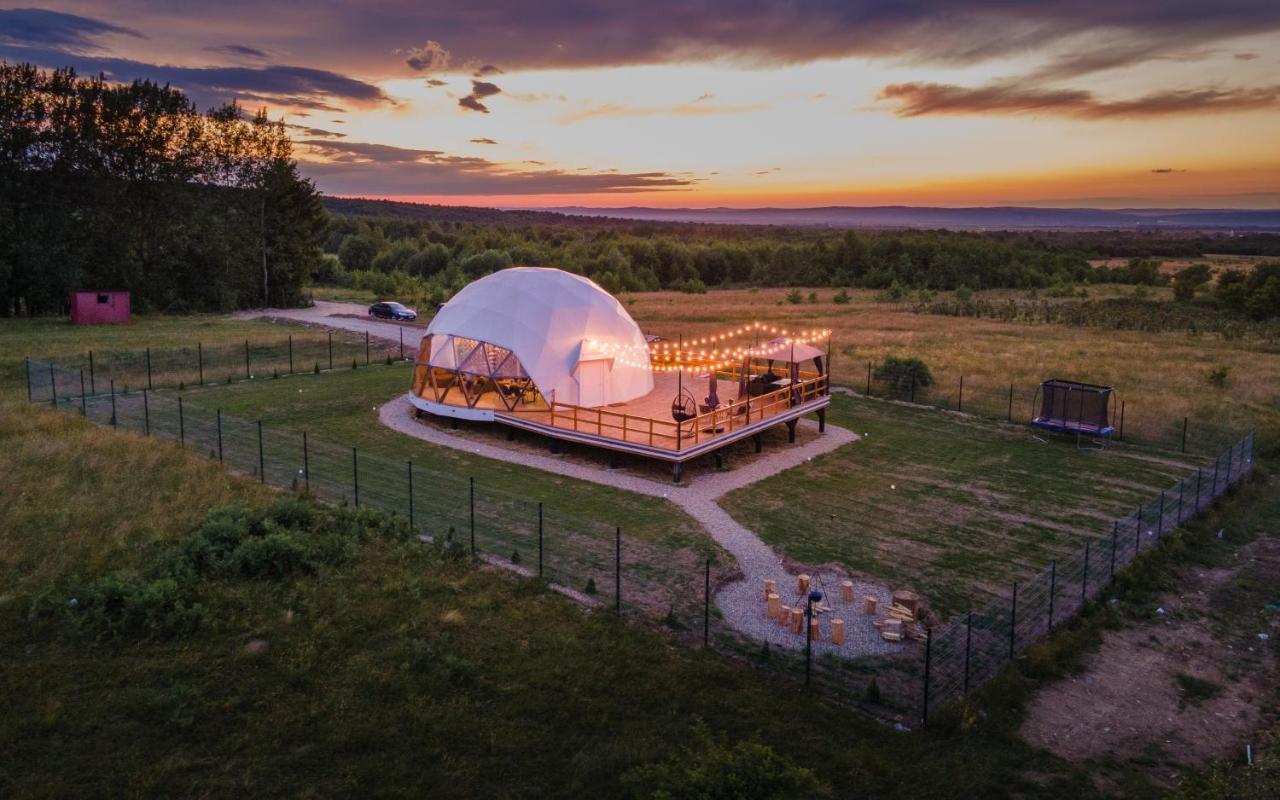 The Dome Breaza Villa Bagian luar foto