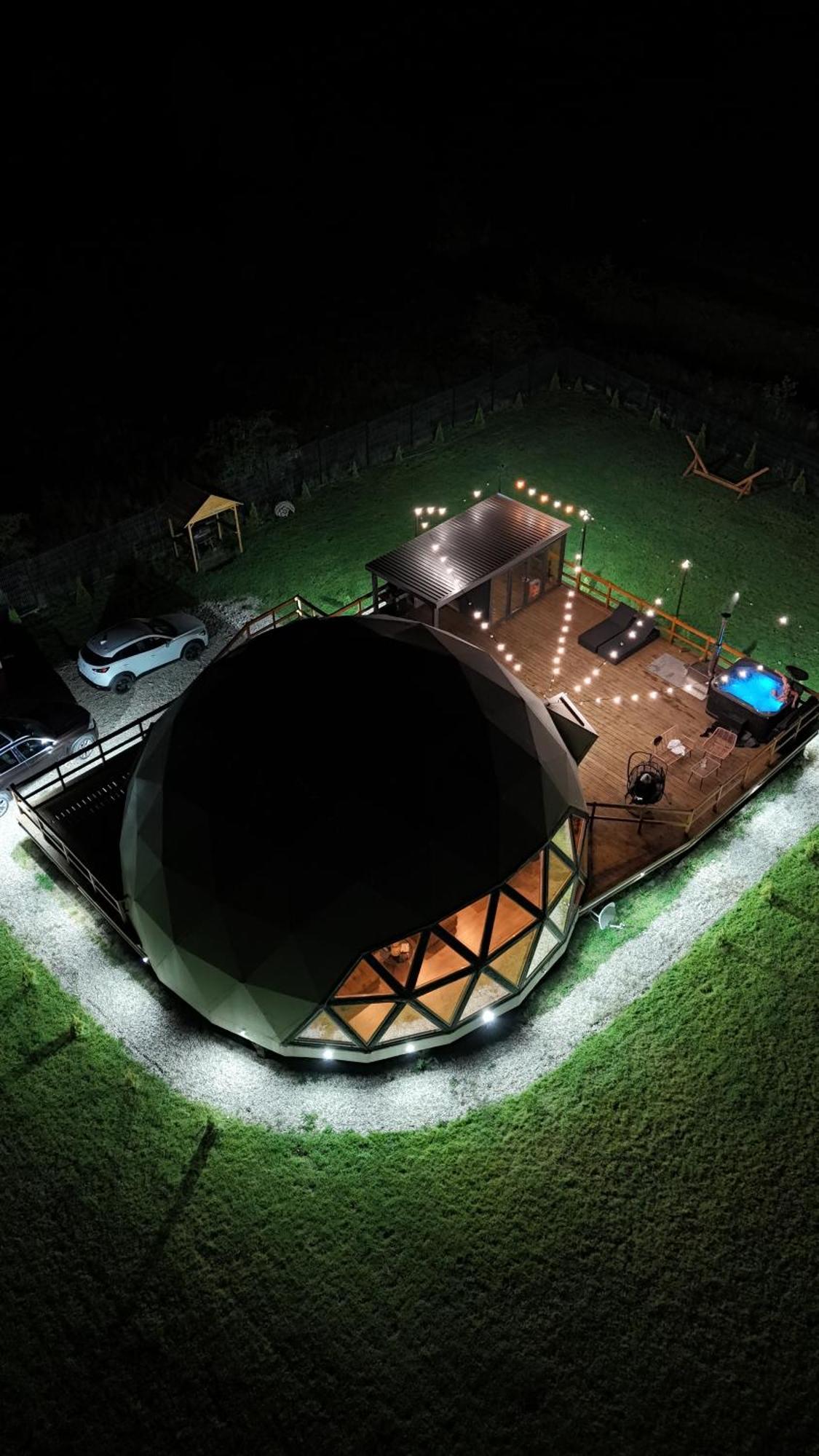 The Dome Breaza Villa Bagian luar foto
